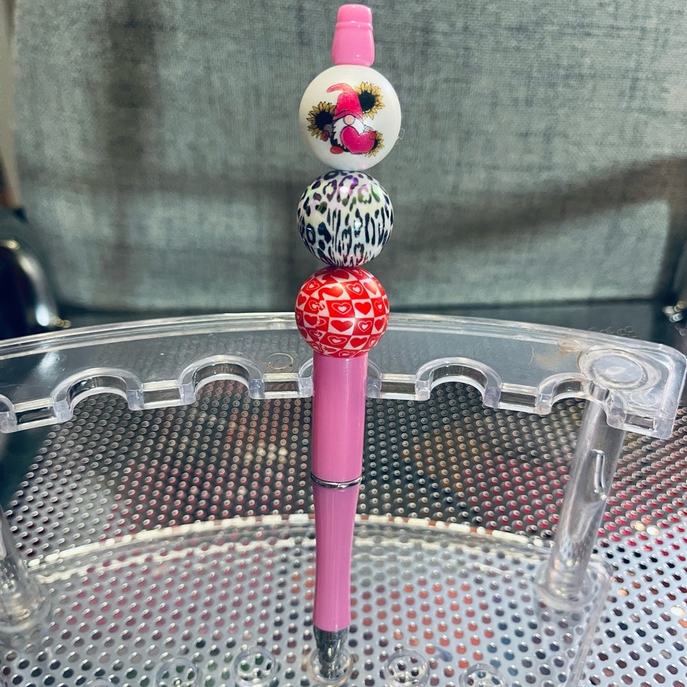 Gnome sunflowers hearts pink bead ink pen